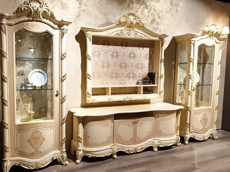 Parete attrezzata Madame royale dell'azienda Mobilpiu con un ribasso esclusivo