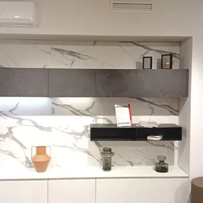 Parete attrezzata Motus living di Scavolini scontata del 50%