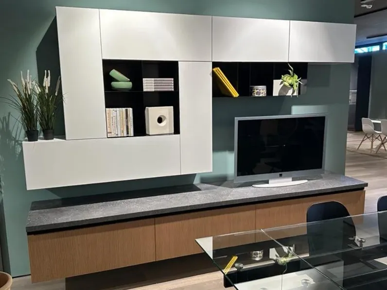 Parete attrezzata Pop living del marchio Mobilturi con uno sconto esclusivo