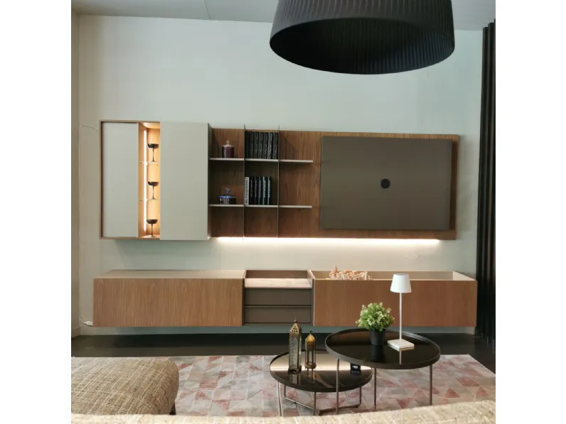 Parete attrezzata Skyline 3.0 di Astor mobili scontata del 35%