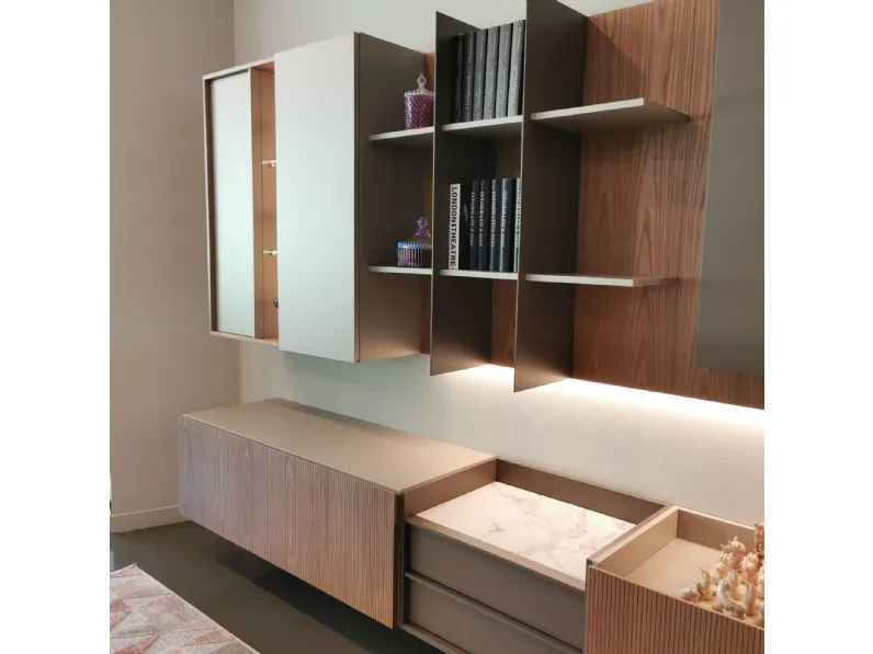 Parete attrezzata Skyline 3.0 di Astor mobili scontata del 35%