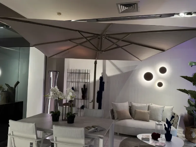 Pergotenda a marchio Talenti modello Ombrellone marte SCONTATA