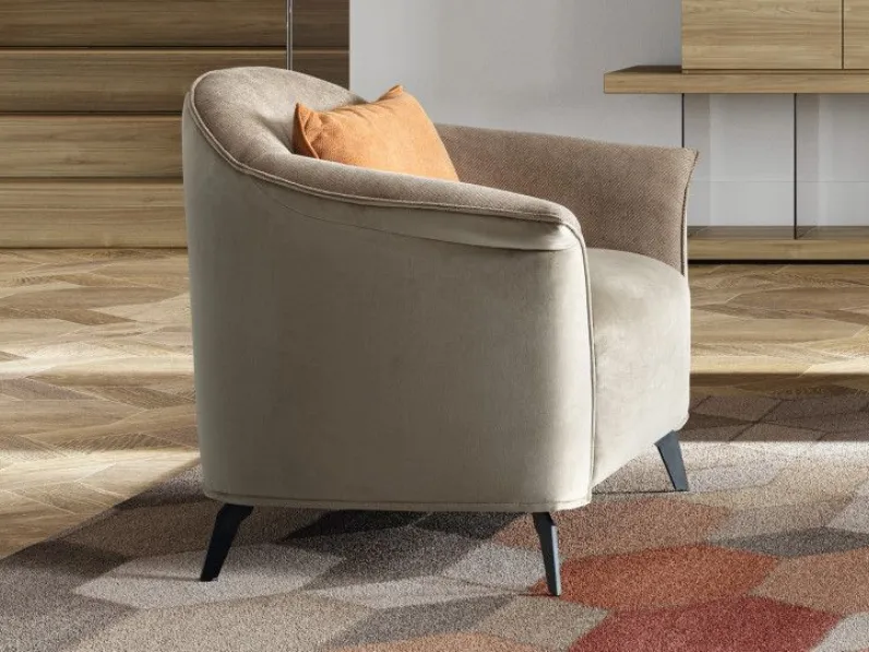 Poltroncina Caroline con seduta fissa, Mottes Selection a prezzi scontati. Perfetta per l'arredamento moderno.
