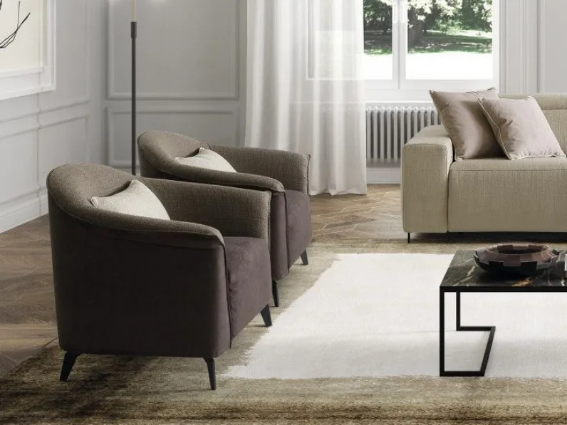Poltroncina Caroline con seduta fissa, Mottes Selection a prezzi scontati. Perfetta per l'arredamento moderno.
