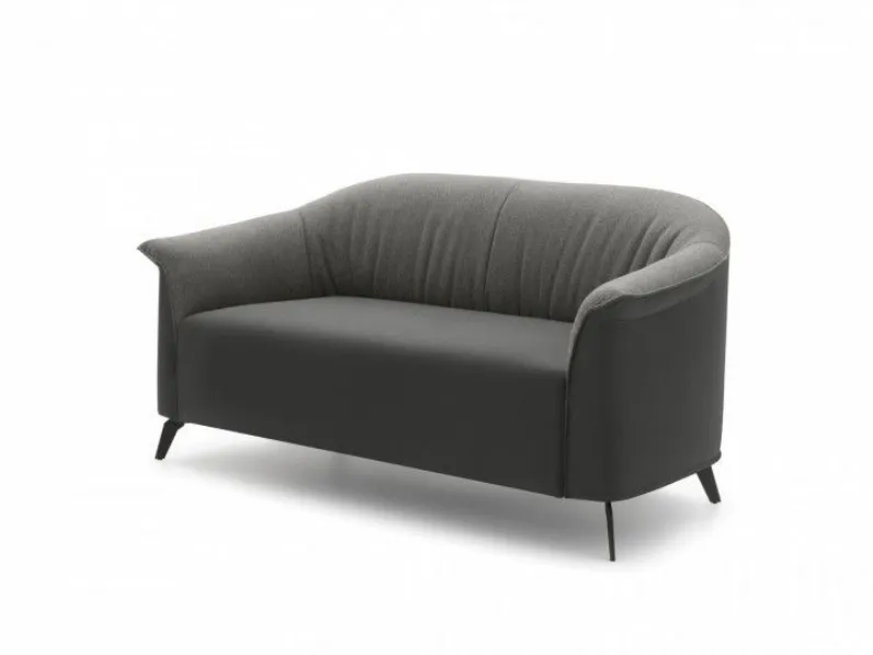 Poltroncina Caroline con seduta fissa, Mottes Selection a prezzi scontati. Perfetta per l'arredamento moderno.