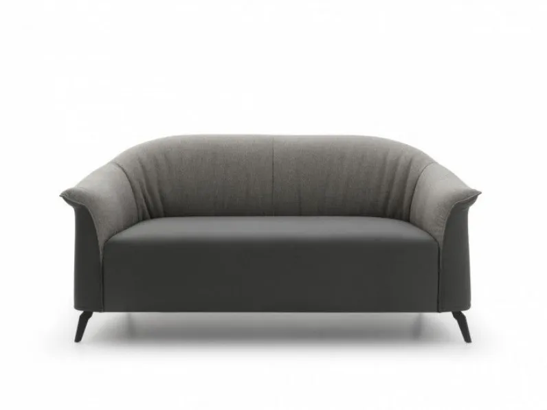 Poltroncina Caroline con seduta fissa, Mottes Selection a prezzi scontati. Perfetta per l'arredamento moderno.