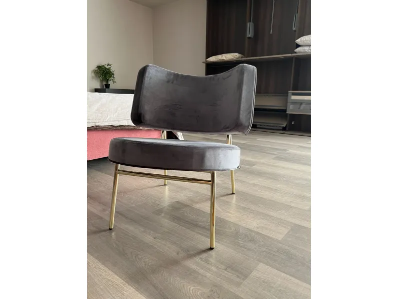 Poltrona con seduta fissa Coco Calligaris a prezzo scontato  approfittane ora!