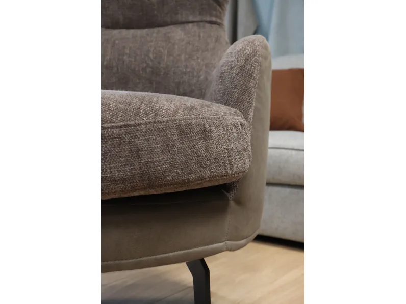 Poltroncina in stile design modello Dodo Le comfort a prezzo scontato