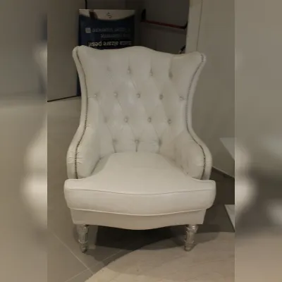 Poltroncina in stile design modello Glore  Epque a prezzo scontato