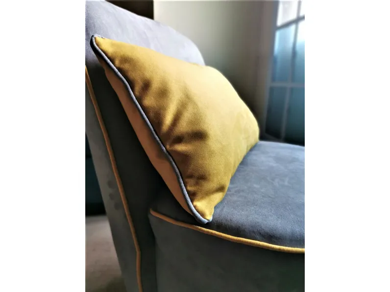 Poltrona Meggy Le comfort in Tessuto SCONTATA