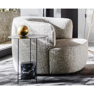 Poltrona con seduta fissa Elain Molteni & c a prezzo Outlet 