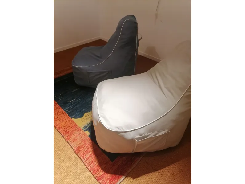 Poltrona in stile design Fatto La forma in Offerta Outlet