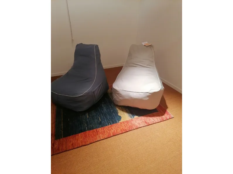 Poltrona in stile design Fatto La forma in Offerta Outlet