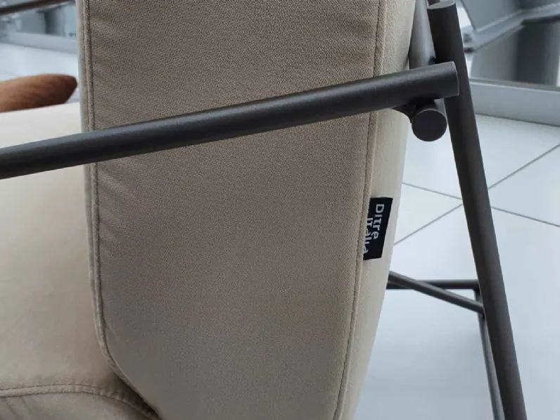 Poltroncina Kyo 2020 Con seduta fissa a marchio Ditre italia in Offerta Outlet 