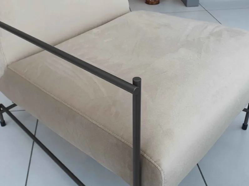 Poltroncina Kyo 2020 Con seduta fissa a marchio Ditre italia in Offerta Outlet 