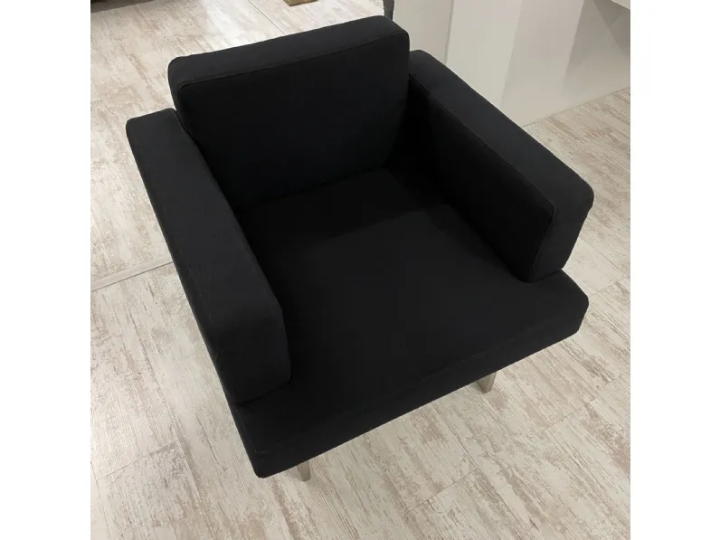 Poltroncina modello Poltrona mod. cubina nera Artigianale in Tessuto a prezzo scontato