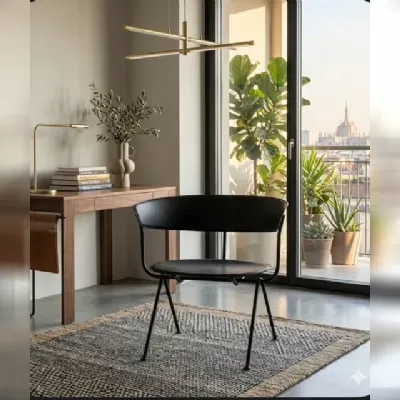 Poltrona modello Poltroncina officina inpelle nera magis Magis in offerta