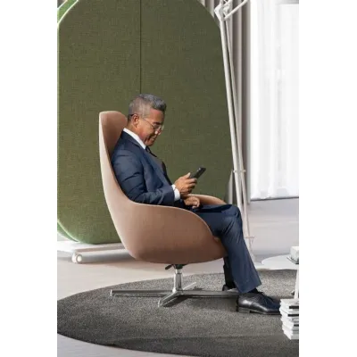 Poltrona modello Truka lounge girevole oscillante Las mobili ad un prezzo conveniente