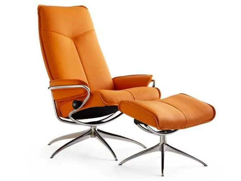 Poltrona relax modello City high a marchio Stressless a prezzi convenienti