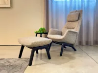 Poltrona relax modello Downtown lounge a marchio Poltrona frau con forte sconto