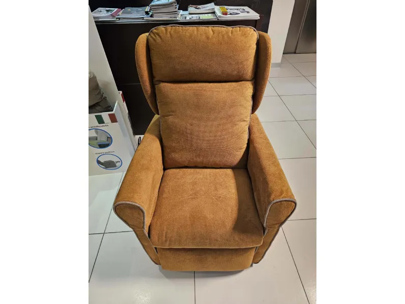 Poltrona relax modello Prisca plus a marchio Vitarelax con forte sconto