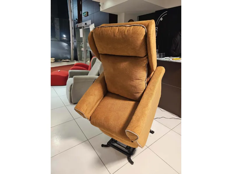 Poltrona relax modello Prisca plus a marchio Vitarelax con forte sconto