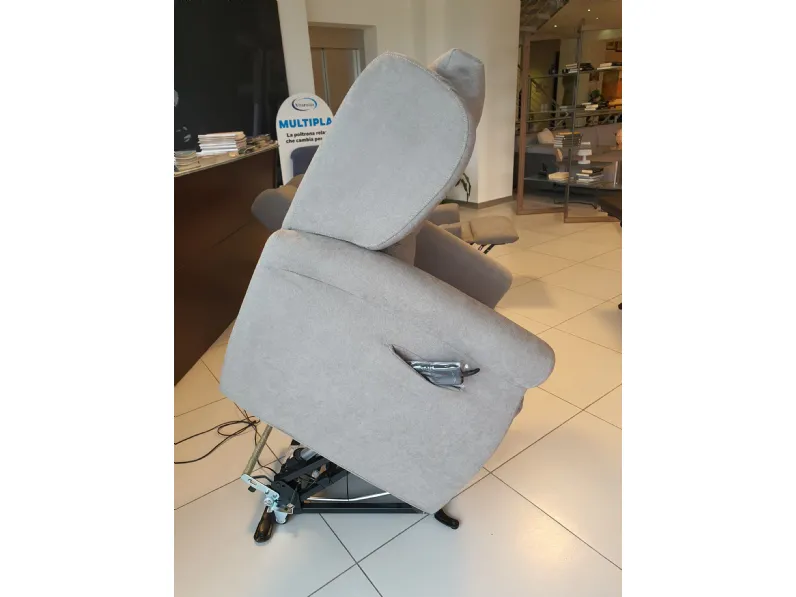 Poltrona relax modello Multipla 2023 a marchio Vitarelax con forte sconto