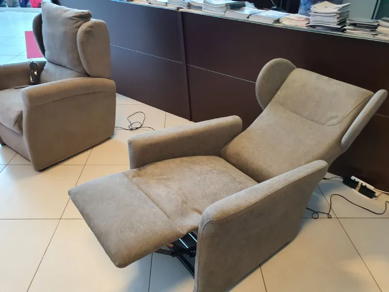 Poltrona Rita con movimento relax a marchio Vitarelax con uno sconto esclusivo
