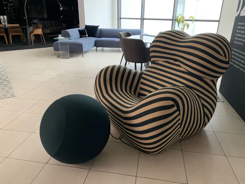Poltrona con poggiapiedi Up 50 B&b italia in Offerta Outlet 
