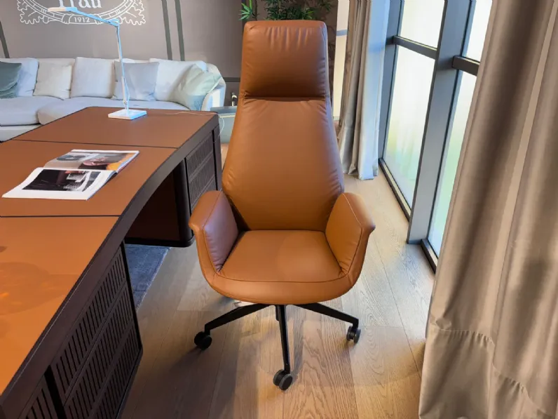 Poltrona con poggiatesta Downtown president Poltrona frau in Offerta Outlet 