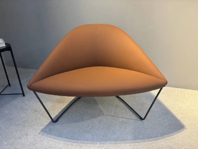 Poltrona con seduta fissa Colina m Collezione esclusiva in Offerta Outlet 