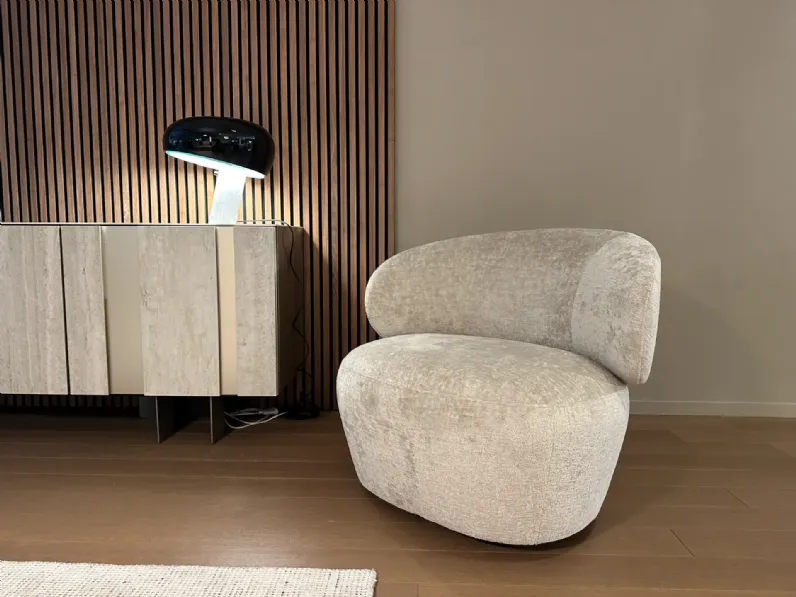 Poltrona con seduta fissa Mara Calligaris a prezzo scontato 