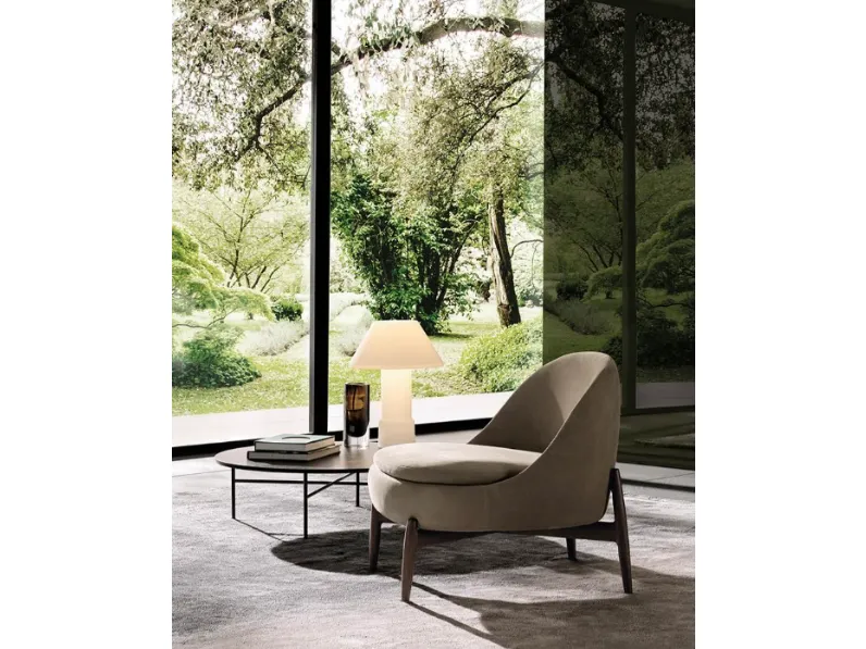 Poltrona con seduta fissa Sendai Minotti a prezzo scontato 