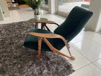 Poltrona Gilda Zanotta: progettata da interni, in tessuto scontato.