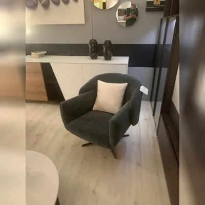 Poltrona in stile design Girevole Le comfort in Offerta Outlet