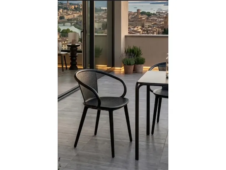 Poltrona in stile design Poltroncina cyborg daisy nero magis Magis in Offerta Outlet