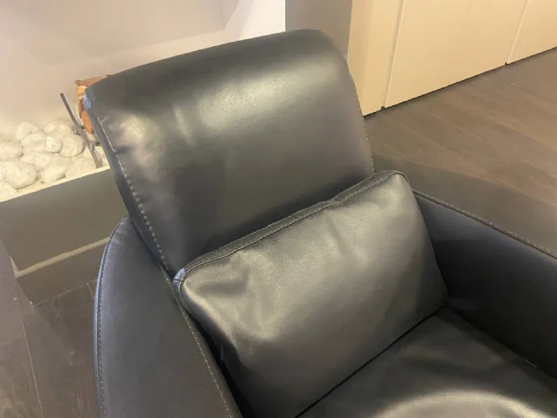 Poltrona Dot Collezione esclusiva in Pelle SCONTATA