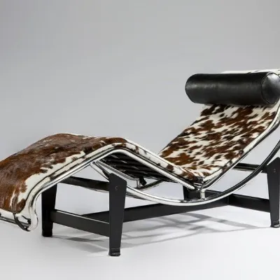 Poltrona modello Le corbusier chaise longue  Artigianale con forte sconto