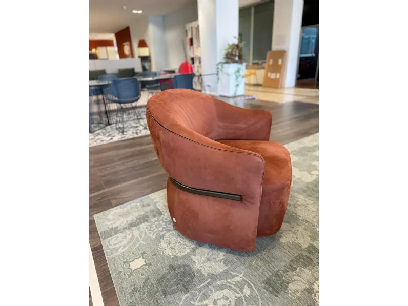 Poltrona in stile design Madama butterfly Flou in Offerta Outlet