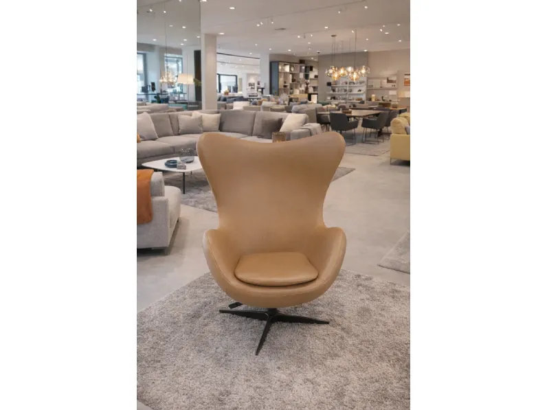 Poltrona modello Naomi Artigianale ad un prezzo conveniente