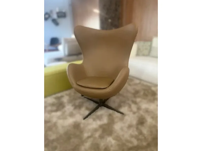 Poltrona modello Naomi Artigianale ad un prezzo conveniente