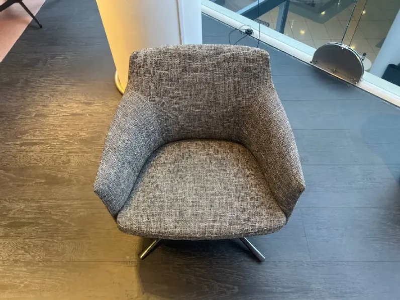 Poltrona in stile design Stanford Poliform in Offerta Outlet