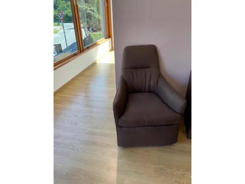 Poltrona modello Bangkok Le comfort con forte sconto