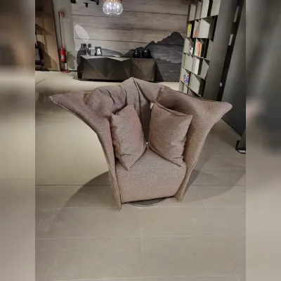 Poltrona in Tessuto Artichoke Novamobili a prezzo Outlet