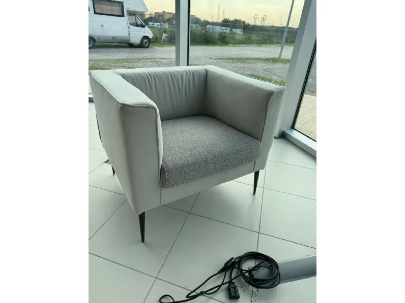 Poltrona in stile moderna Flo Artigianale in Offerta Outlet