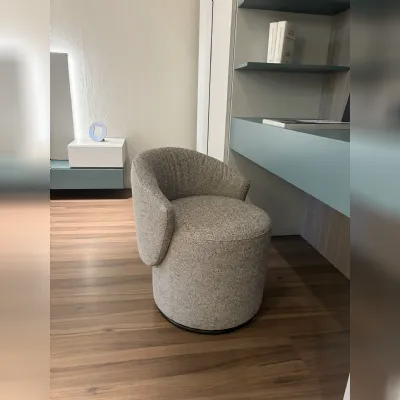 Poltrona in Tessuto Swivel Nicoline a prezzo Outlet