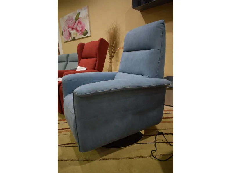 Poltrona modello Kelly Collezione esclusiva con forte sconto