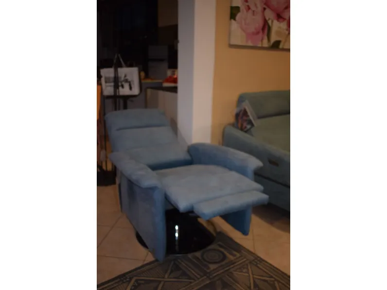 Poltrona modello Kelly Collezione esclusiva con forte sconto