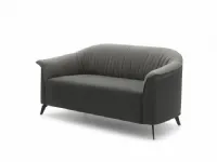 Poltrona con seduta fissa Caroline loveseat Le comfort a prezzo Outlet 