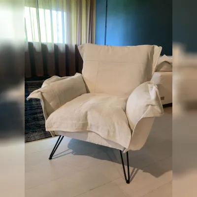 Poltrona in Tessuto Cloudscape Moroso a prezzo scontato